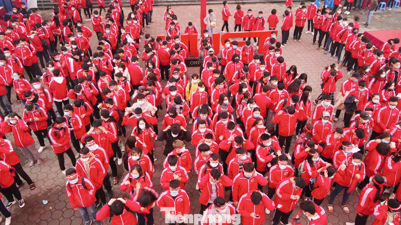 Sôi nổi diễu hành hưởng ứng ngày hội Chủ nhật Đỏ lần thứ XIII ảnh 5