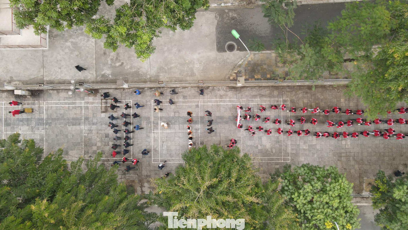 Sôi nổi diễu hành hưởng ứng ngày hội Chủ nhật Đỏ lần thứ XIII ảnh 15