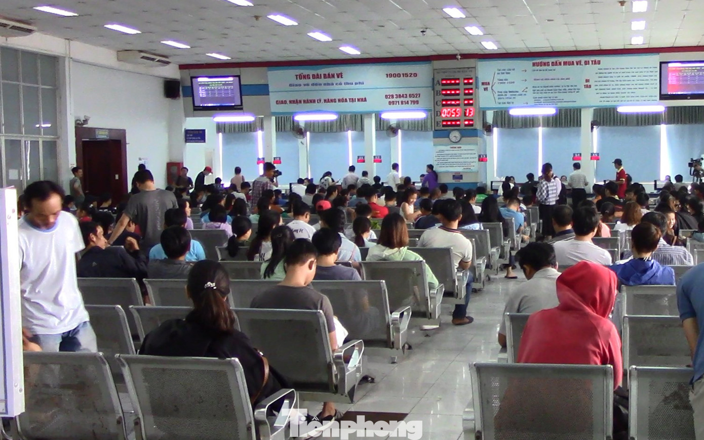 Gần 50.000 vé tàu Tết được đặt trong sáng đầu tiên ga Sài Gòn mở bán ảnh 4