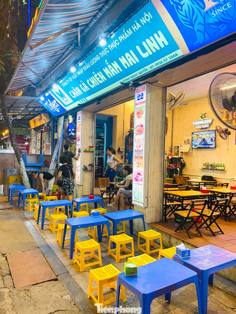 Sau giãn cách, phố Tây Tạ Hiện vẫn đìu hiu ảnh 7