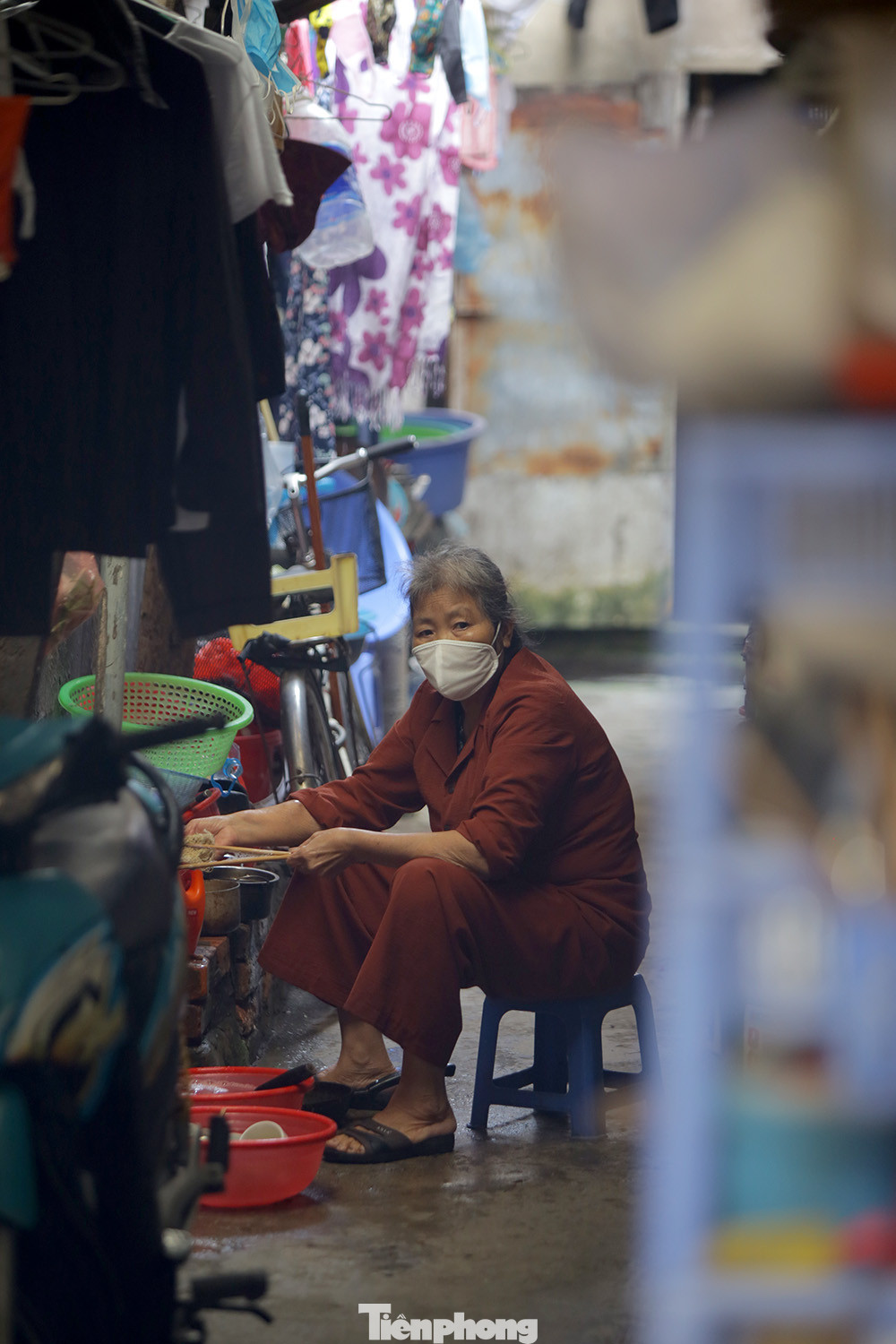 Cuộc sống của bệnh nhân 'xóm chạy thận' sau ngày dỡ chốt cách ly ảnh 3