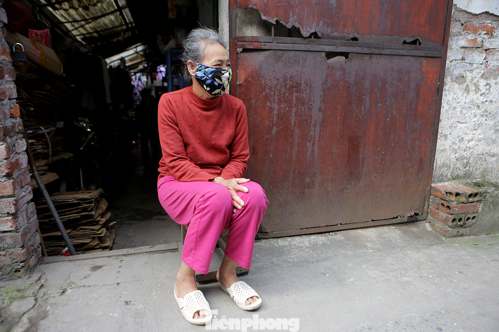 Cuộc sống của bệnh nhân 'xóm chạy thận' sau ngày dỡ chốt cách ly ảnh 12