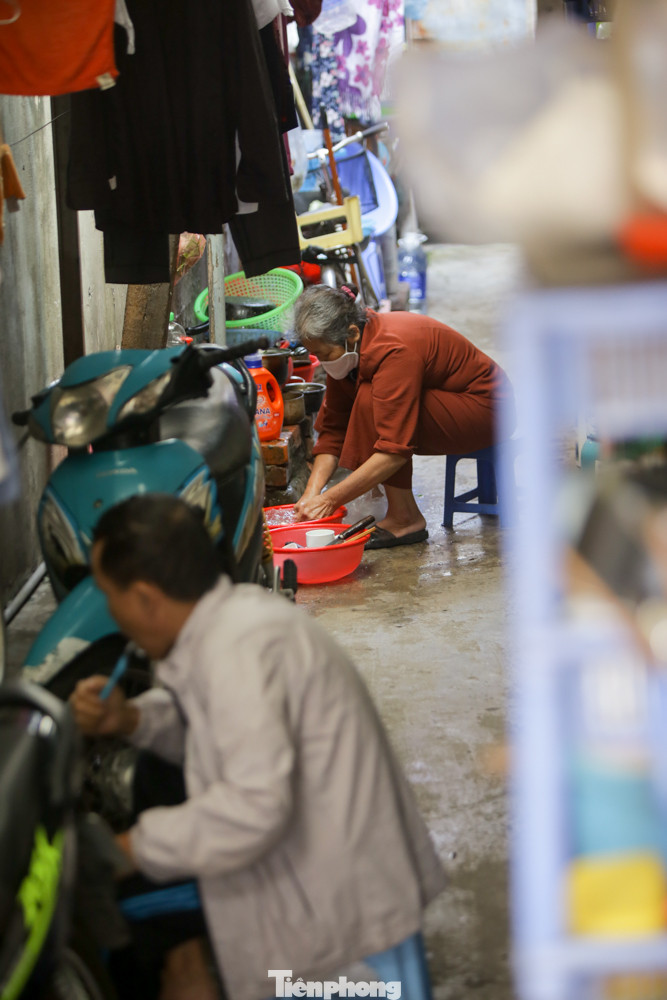 Cuộc sống của bệnh nhân 'xóm chạy thận' sau ngày dỡ chốt cách ly ảnh 4