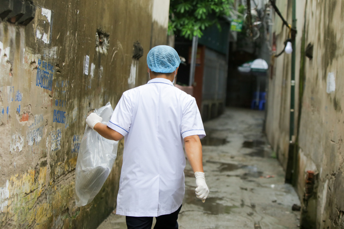 Hà Nội phong toả chung cư nơi bệnh nhân COVID-19 số 714 sinh sống ảnh 8