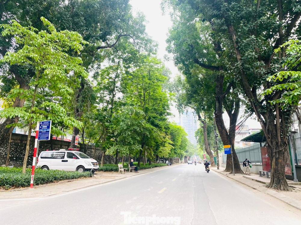 Bến xe Thủ đô vắng lặng trong ngày thực hiện Chỉ thị của Thủ tướng ảnh 3