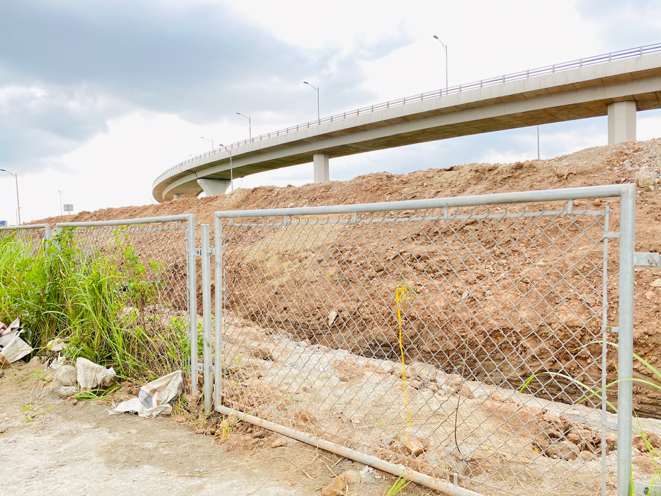 Toàn cảnh đại công trường 402 tỷ đồng nối vành đai 3 với cao tốc Hà Nội - Hải Phòng ảnh 10