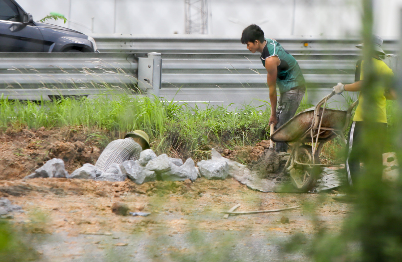 Toàn cảnh đại công trường 402 tỷ đồng nối vành đai 3 với cao tốc Hà Nội - Hải Phòng ảnh 9