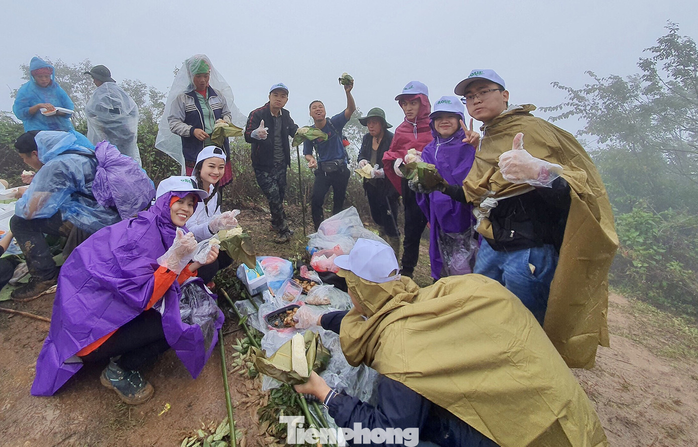 Lên đỉnh 'Thiên đường săn mây, bắt gió' Tà Chì Nhù ảnh 8