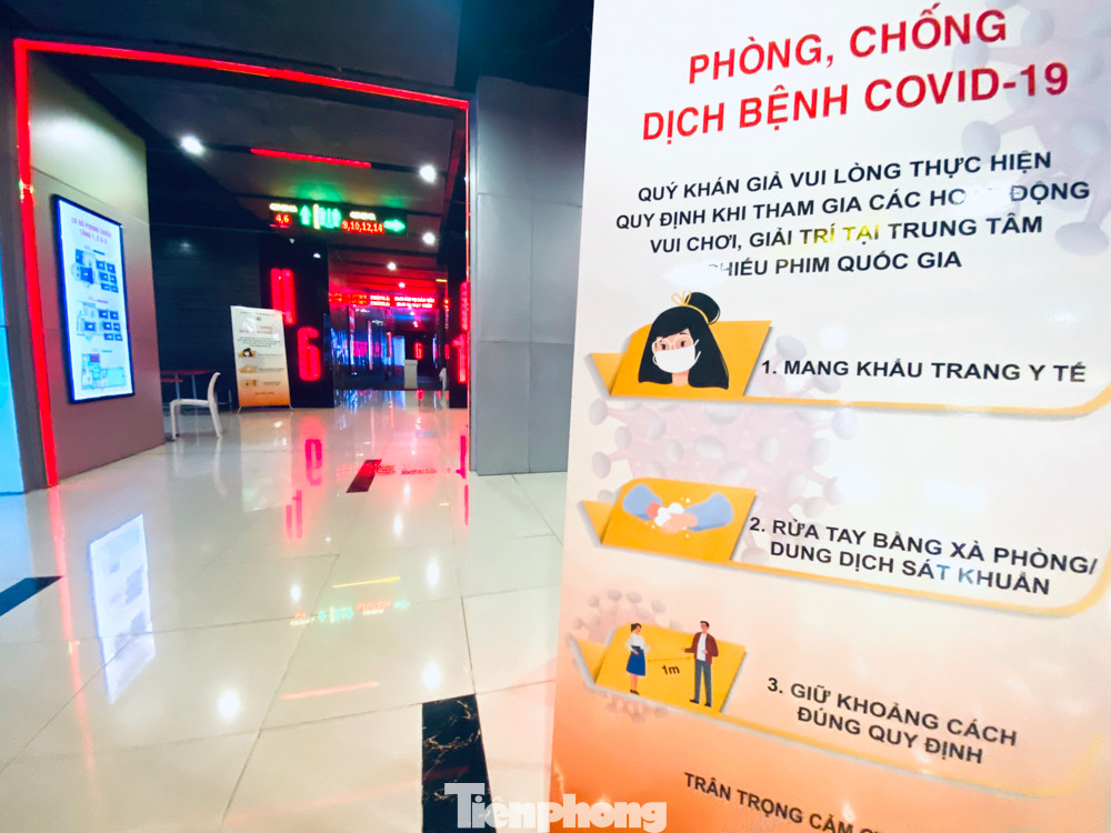 Đua nhau tung khuyến mãi, các rạp phim vẫn đìu hiu hậu giãn cách ảnh 9