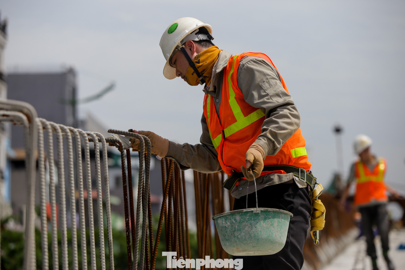 Gấp rút thi công cầu cạn nối vành đai 3 Hà Nội ảnh 8