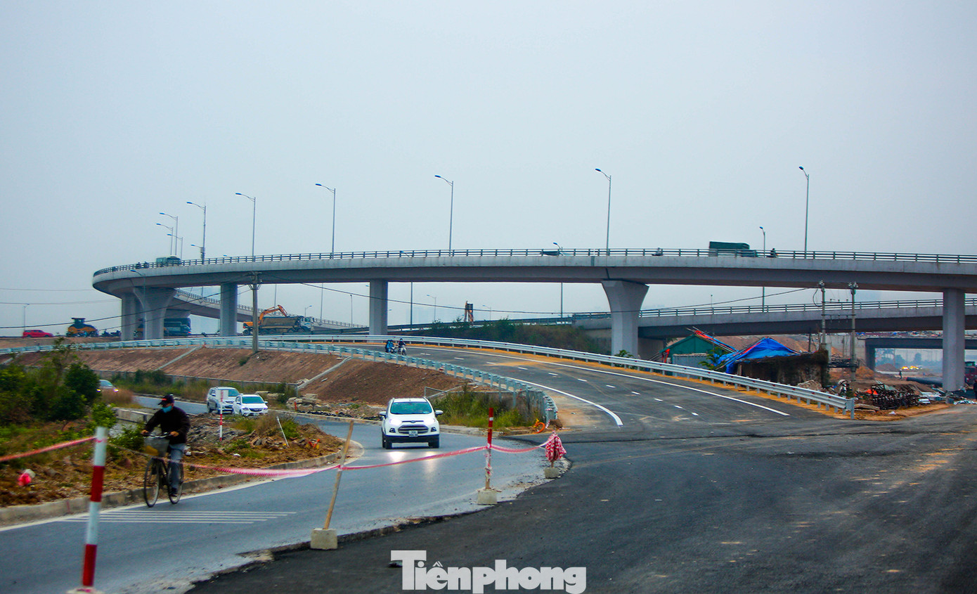 Nhìn gần nút giao 400 tỷ đồng sắp hoàn thiện ở Hà Nội ảnh 6