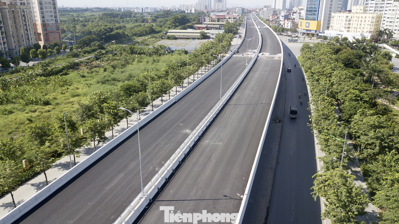 Cận cảnh đường vành đai 3 trên cao nối cầu Thăng Long - Mai Dịch sắp thông xe ảnh 3