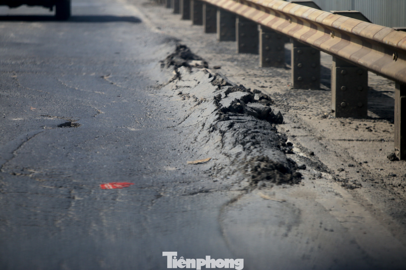 Mặt cầu Thăng Long ra sao trước ngày 'đóng cửa' đại tu lần 3? ảnh 4