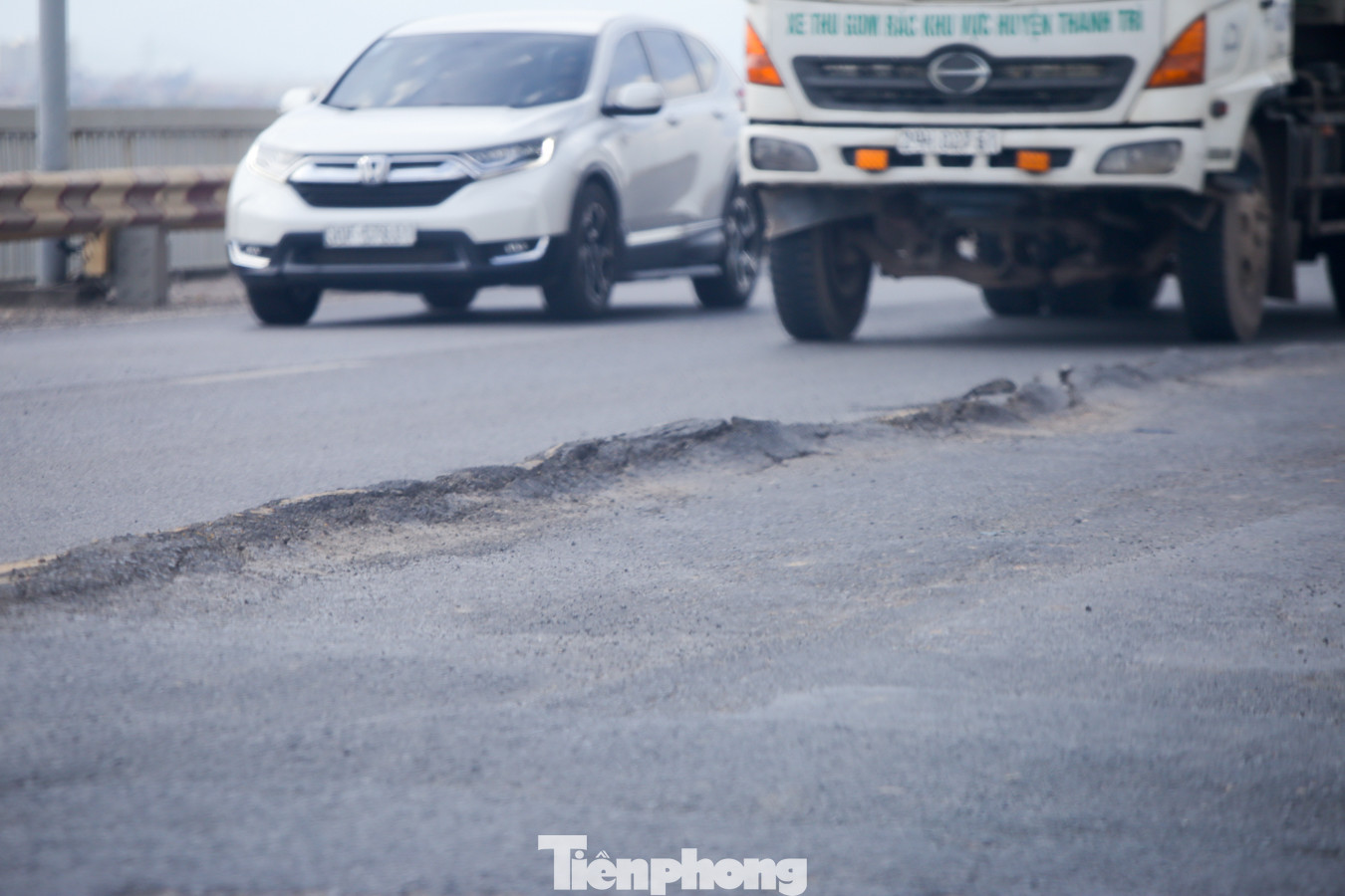 Mặt cầu Thăng Long ra sao trước ngày 'đóng cửa' đại tu lần 3? ảnh 5