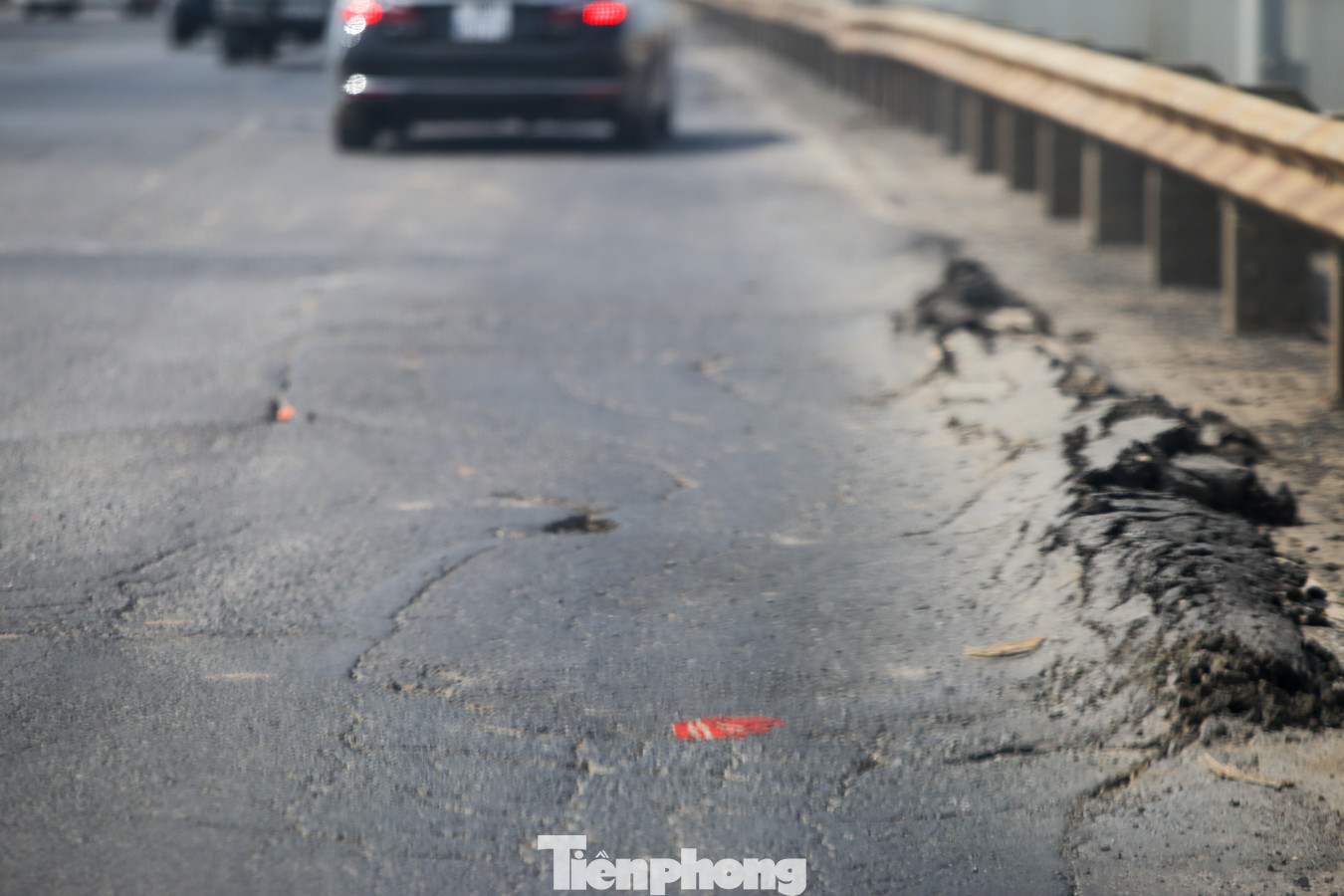 Mặt cầu Thăng Long ra sao trước ngày 'đóng cửa' đại tu lần 3? ảnh 13