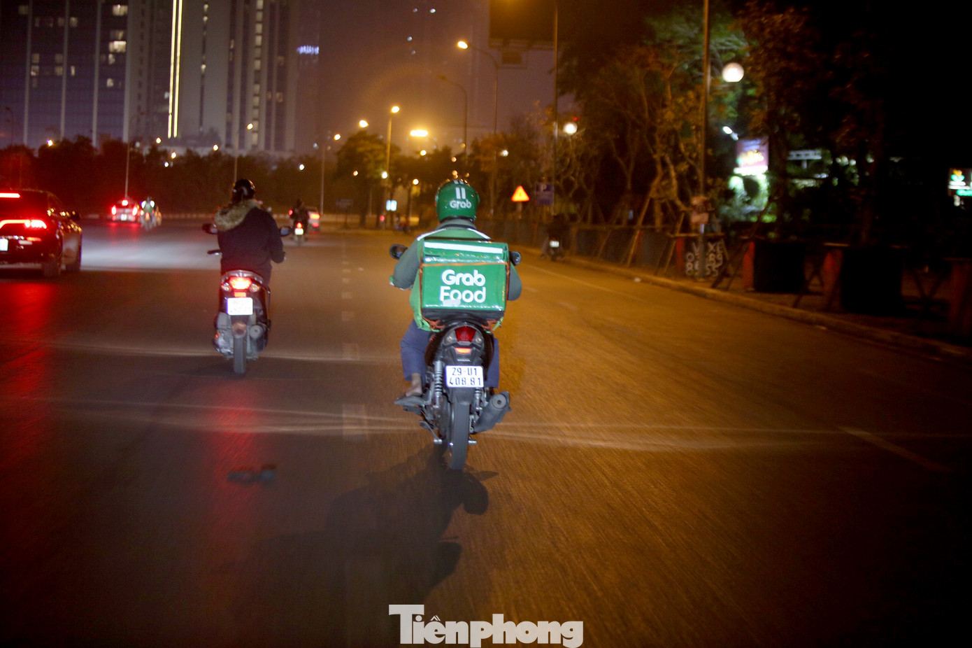 Lái xe công nghệ Hà Nội xoay xở mưu sinh trong thuế phí và giá lạnh ảnh 7