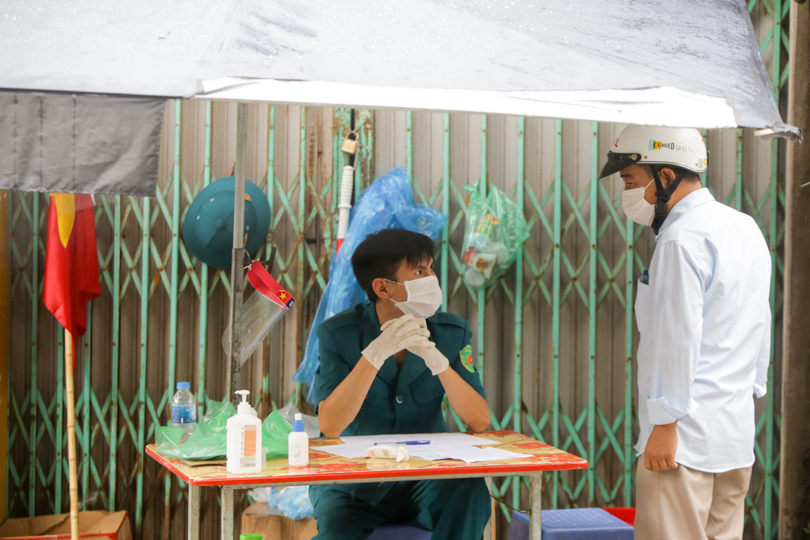 Hà Nội phong toả chung cư nơi bệnh nhân COVID-19 số 714 sinh sống ảnh 13