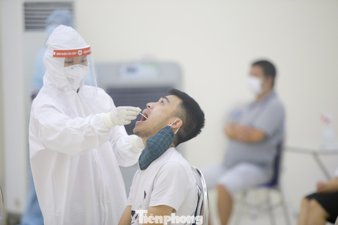 Hà Nội kêu gọi người dân trở về từ Đà Nẵng khẩn trương xét nghiệm PCR ảnh 7