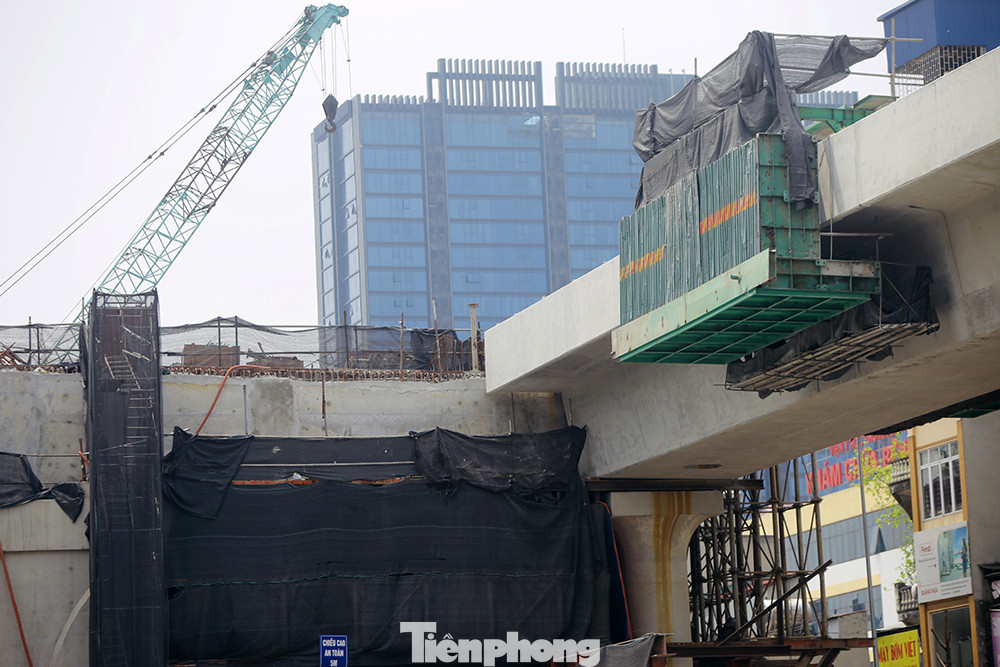 Cận cảnh tuyến đường vành đai 2 trị giá 9.400 tỷ sau 2 năm thi công ảnh 7