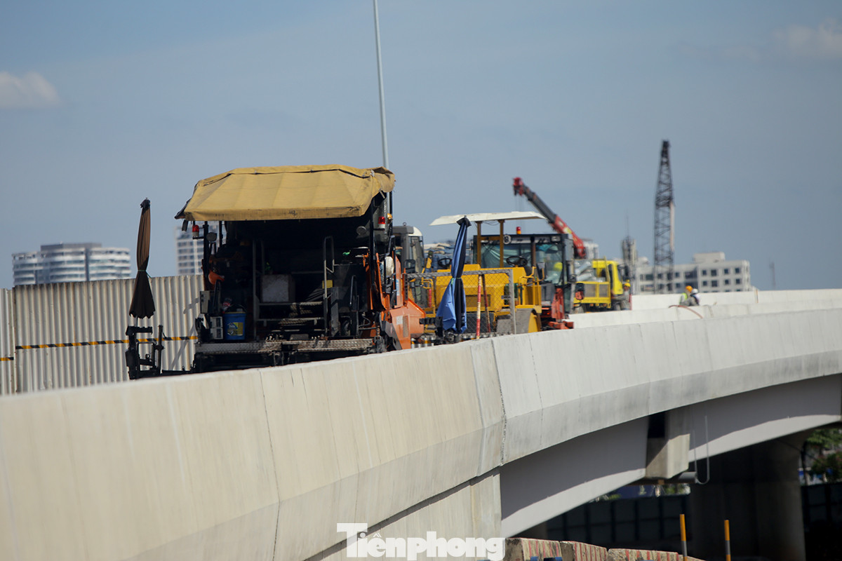 Gấp rút thi công cầu cạn nối vành đai 3 Hà Nội ảnh 11