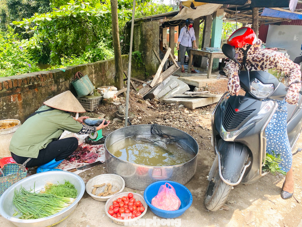Sau phong tỏa, người dân thôn Đông Cứu trở lại nhịp sống bình thường thế nào? ảnh 8