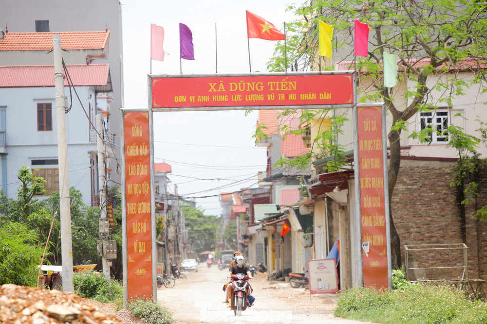 Sau phong tỏa, người dân thôn Đông Cứu trở lại nhịp sống bình thường thế nào? ảnh 1