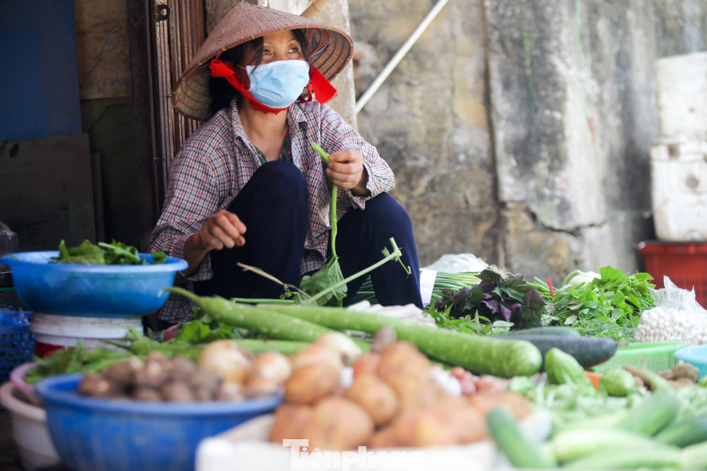 Sau phong tỏa, người dân thôn Đông Cứu trở lại nhịp sống bình thường thế nào? ảnh 16