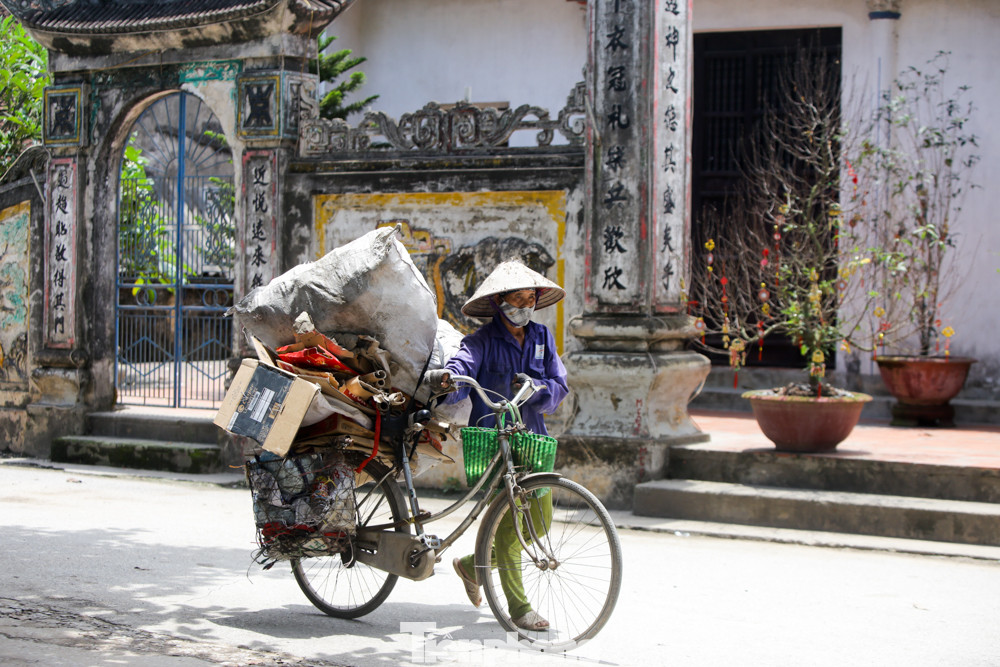 Sau phong tỏa, người dân thôn Đông Cứu trở lại nhịp sống bình thường thế nào? ảnh 14