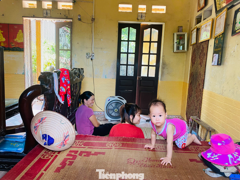 Sau phong tỏa, người dân thôn Đông Cứu trở lại nhịp sống bình thường thế nào? ảnh 6