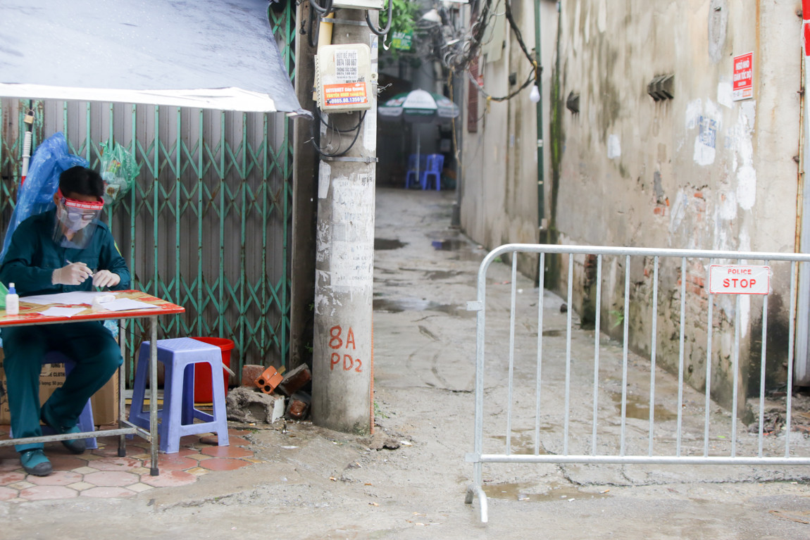 Hà Nội phong toả chung cư nơi bệnh nhân COVID-19 số 714 sinh sống ảnh 9