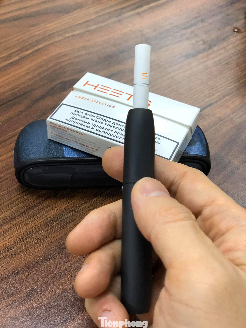 Thuốc lá điện tử 'tấn công' người trẻ ảnh 12