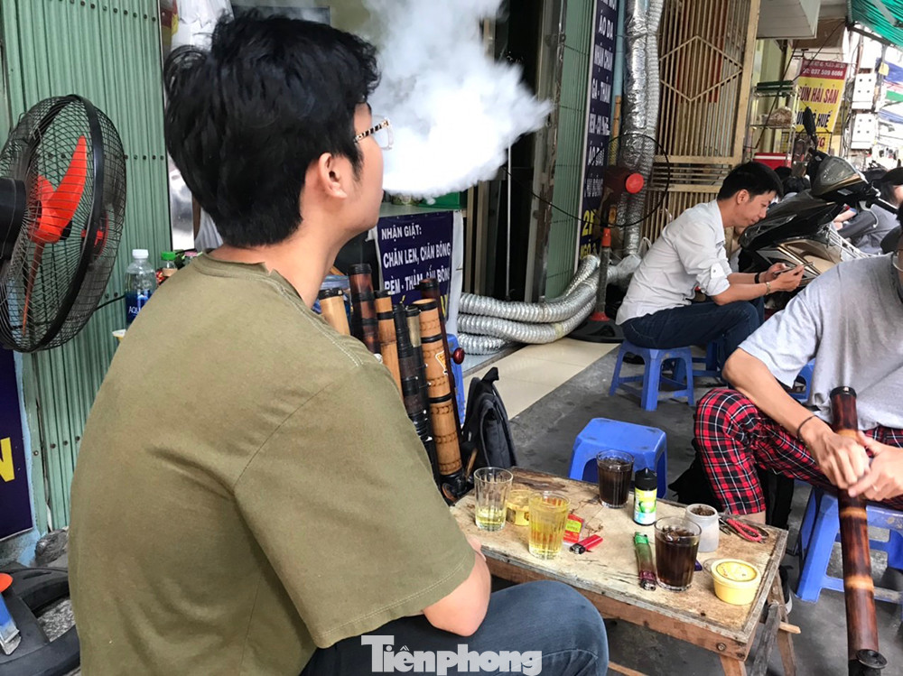 Thuốc lá điện tử 'tấn công' người trẻ ảnh 3