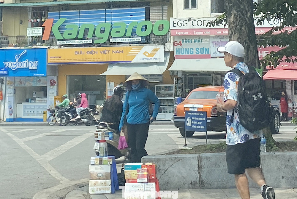 Thuốc lá điện tử 'tấn công' người trẻ ảnh 16