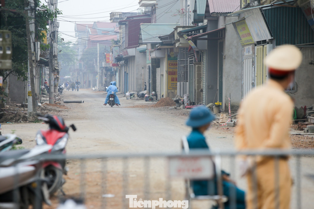  Lập 12 chốt kiểm soát, cách ly cả thôn Đông Cứu - Thường Tín vì có ca mắc COVID-19 ảnh 3