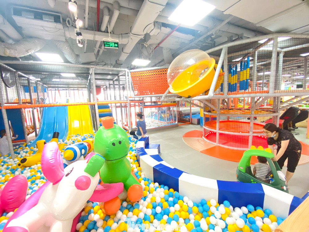 Trung tâm thương mại ở Hà Nội vẫn đìu hiu sau giãn cách xã hội ảnh 11