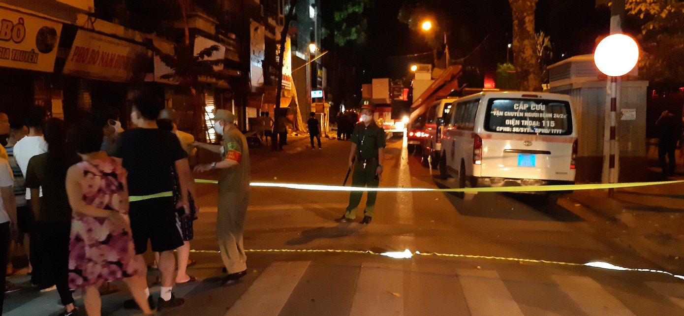 Hãi hùng hiện trường vụ sập giàn giáo ở Hà Nội khiến 3 người tử vong ảnh 8