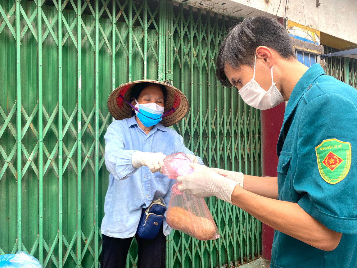 Hà Nội phong toả chung cư nơi bệnh nhân COVID-19 số 714 sinh sống ảnh 6