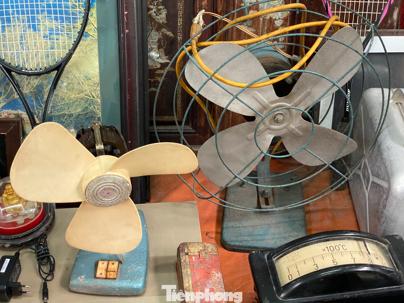 Lạ lùng chợ phiên đồ cũ của những người ưa hoài niệm ảnh 9