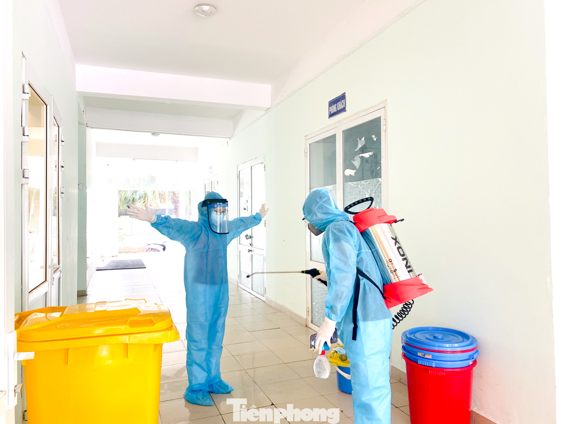 Hà Nội xét nghiệm RT-PCR người về từ Đà Nẵng sau 1 ngày tạm dừng ảnh 15