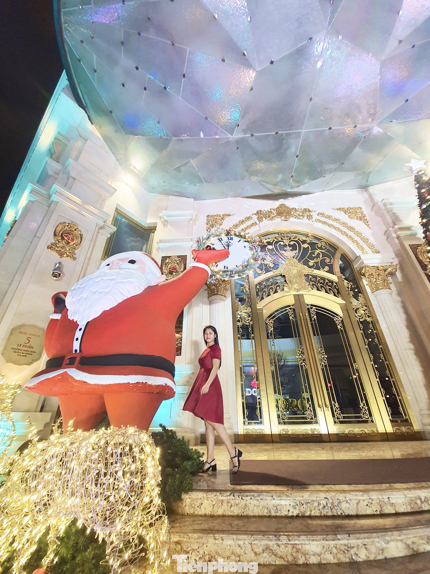 Ngắm Hà Nội lung linh sắc màu tuyệt đẹp đón Noel ảnh 3