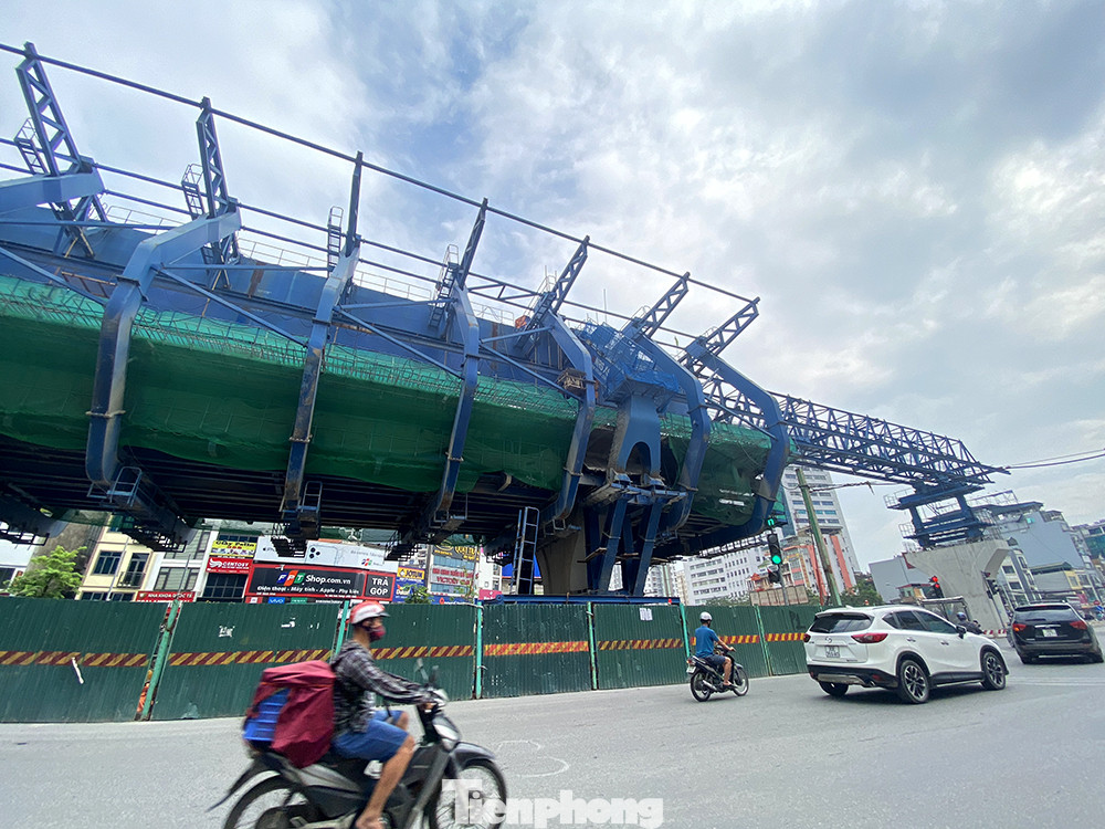 Cận cảnh tuyến đường vành đai 2 trị giá 9.400 tỷ sau 2 năm thi công ảnh 8