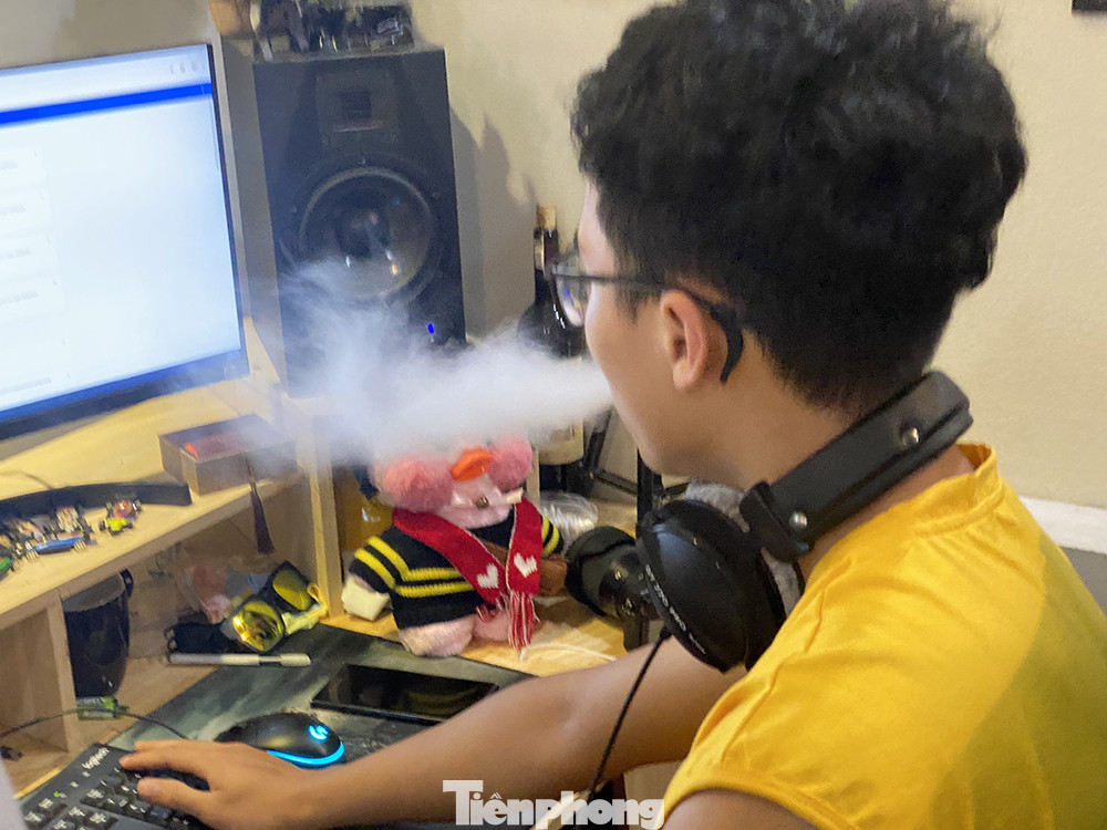 Thuốc lá điện tử 'tấn công' người trẻ ảnh 9