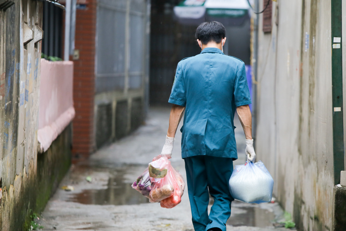 Hà Nội phong toả chung cư nơi bệnh nhân COVID-19 số 714 sinh sống ảnh 17