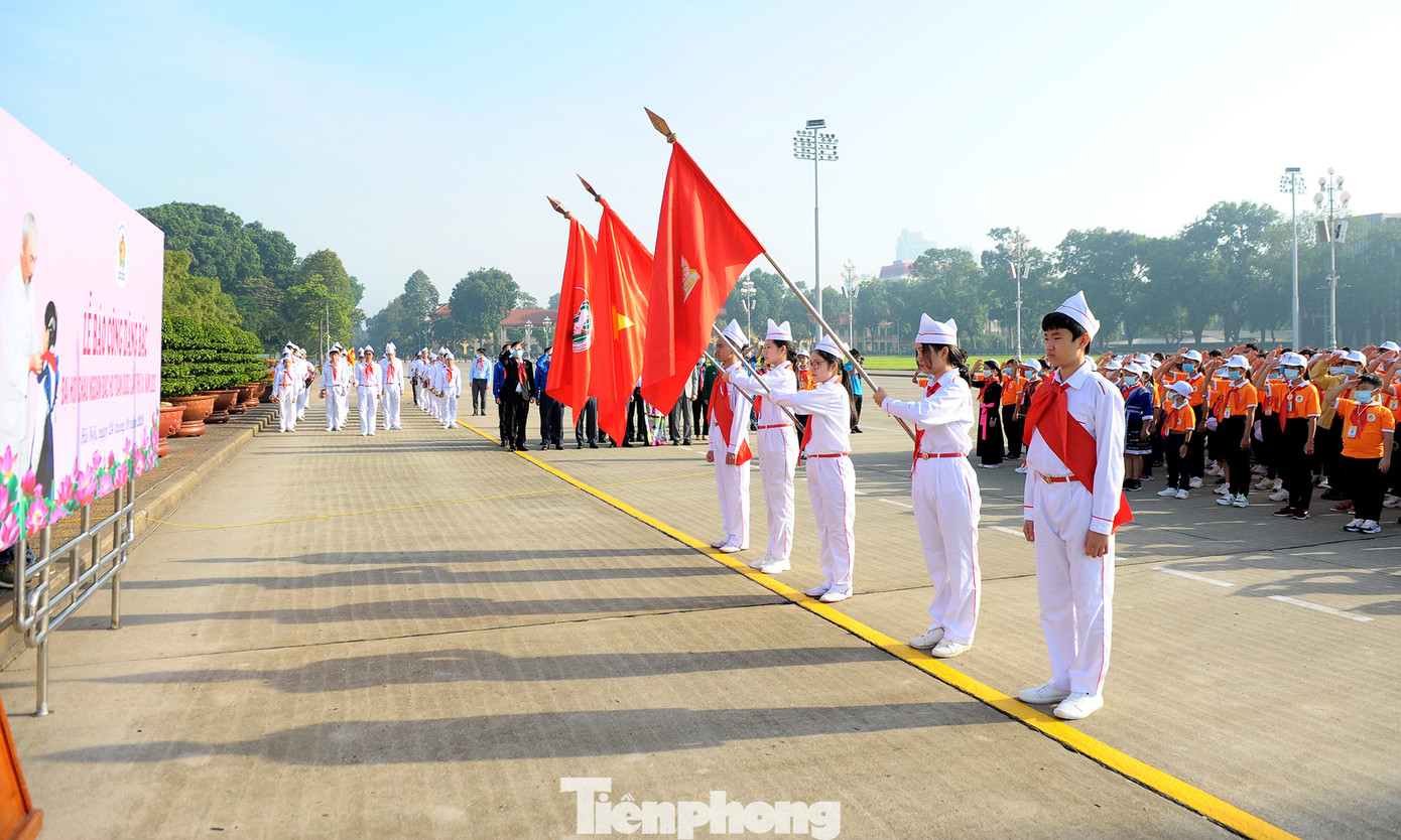 344 đại biểu Đại hội Cháu ngoan Bác Hồ toàn quốc lần thứ IX báo công dâng Bác ảnh 1