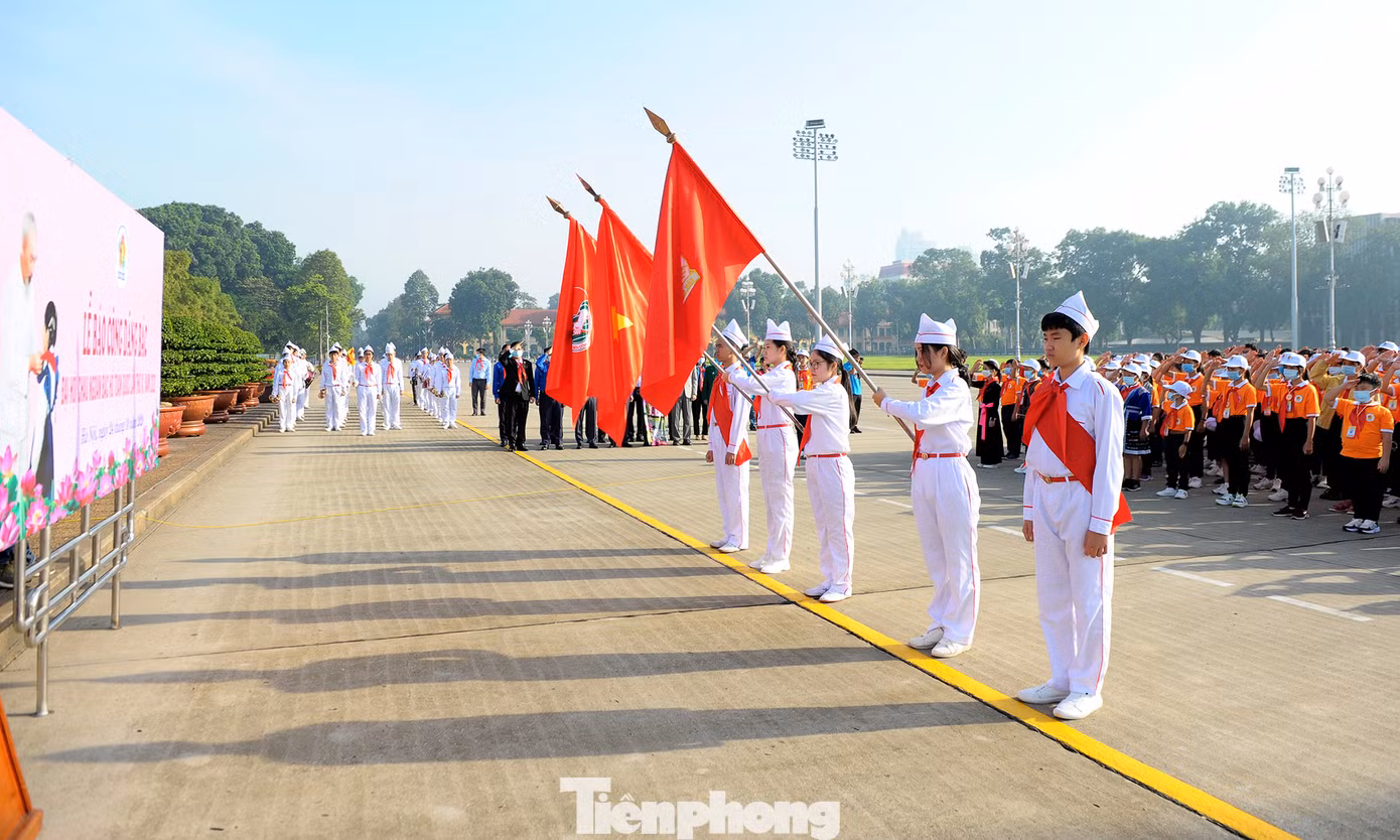 344 đại biểu Đại hội Cháu ngoan Bác Hồ toàn quốc lần thứ IX báo công dâng Bác ảnh 1