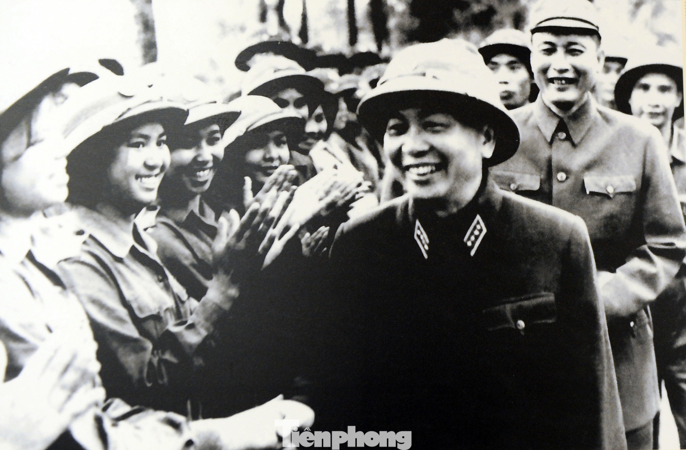 Khoảnh khắc phụ nữ Việt Nam từ 'bông hồng thép' đến 'cô gái vàng' ảnh 6