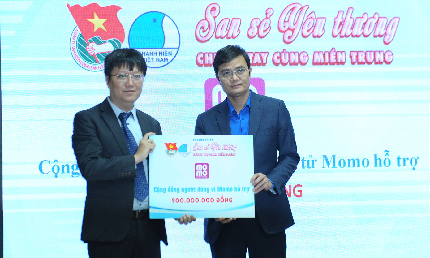 T.Ư Đoàn quyên góp hơn 20 tỉ đồng hỗ trợ đồng bào miền Trung bị lũ lụt ảnh 3