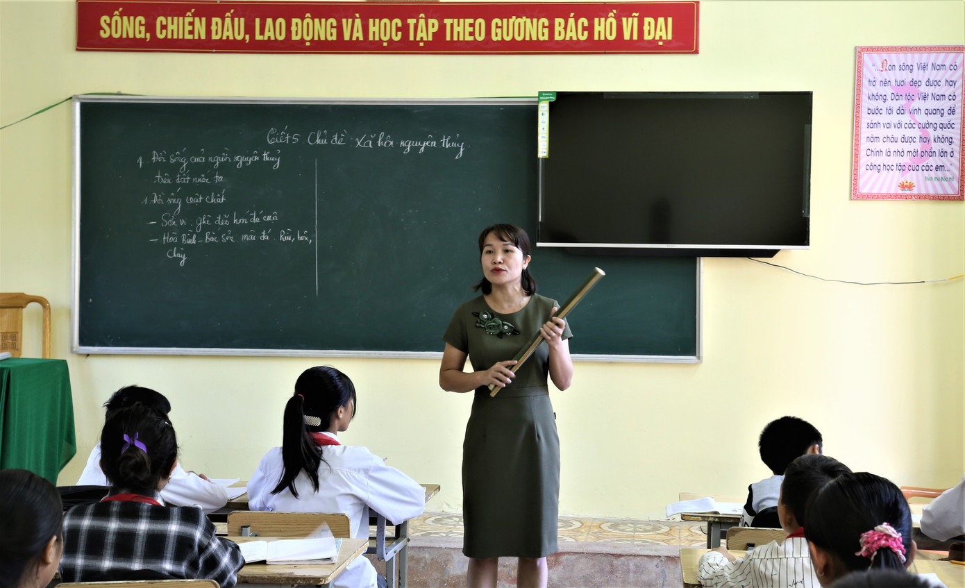 Người truyền lửa Lịch sử nơi vùng cao ảnh 1