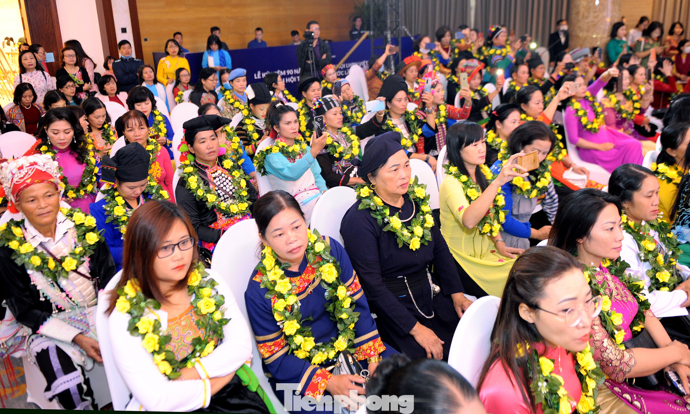 Kỷ niệm 90 năm thành lập Hội LHPN Việt Nam và đại hội thi đua yêu nước ảnh 4