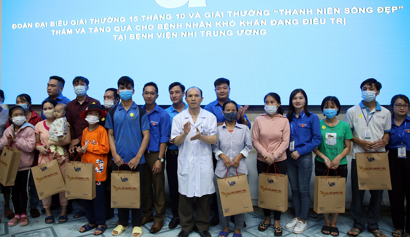 Sôi nổi ngày hội 'Tôi yêu Tổ quốc tôi' tại Hà Nội ảnh 10